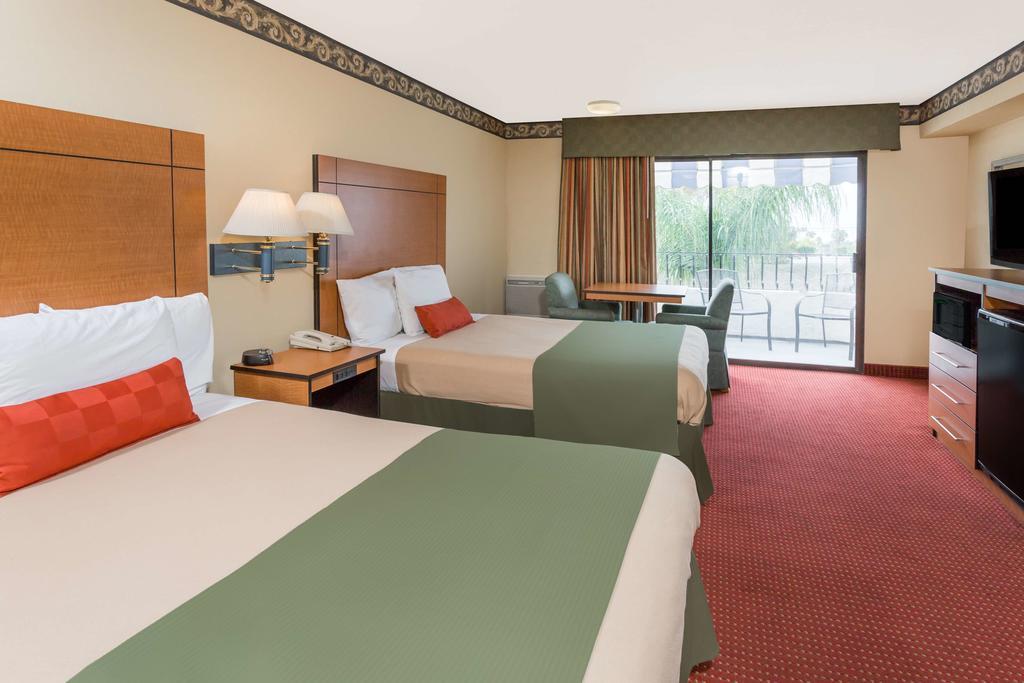 Travelodge By Wyndham San Clemente Beach Exterior photo
